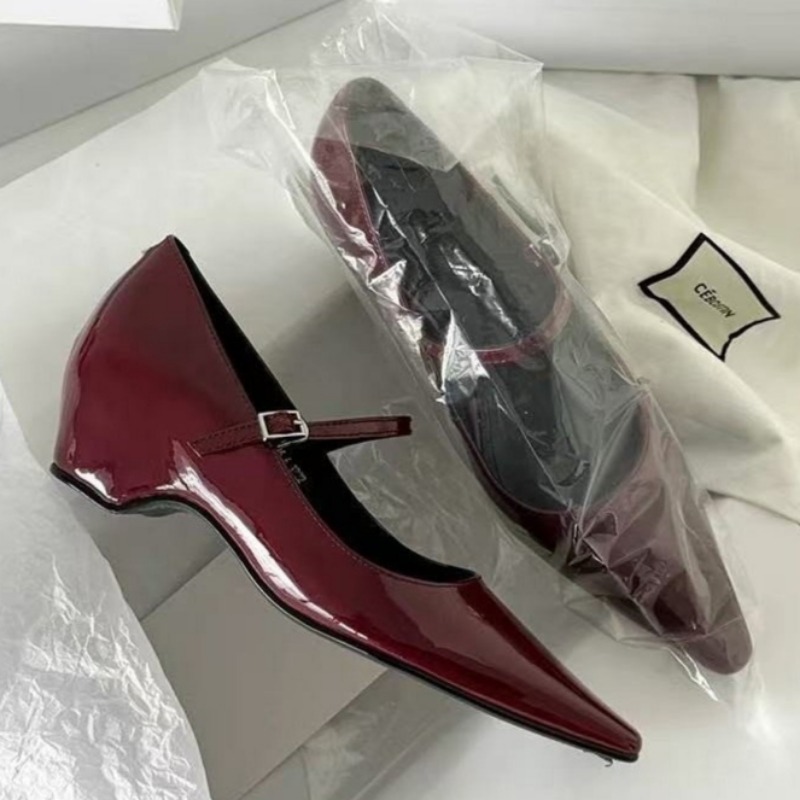 Sandals - รองเท้าส้นเตารีดแบบแมรี่เจน ดีไซน์หวานหรูหรา รุ่นใหม่ล่าสุดปี 2026 สำหรับผู้หญิง หัวแหลม