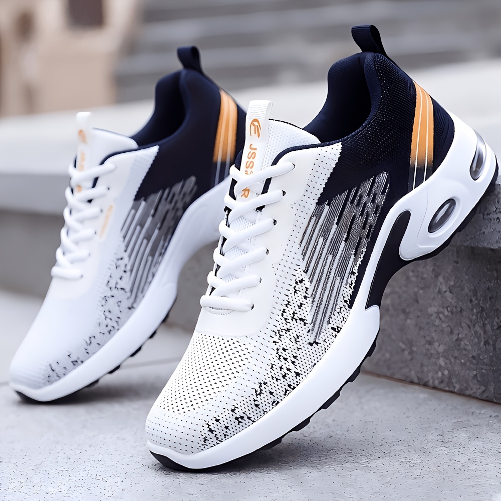 รองเท้าวิ่งผู้ชายแบบตาข่ายทอระ - Shock Absorbing Gym Trainers บทวิจารณ์และราคา