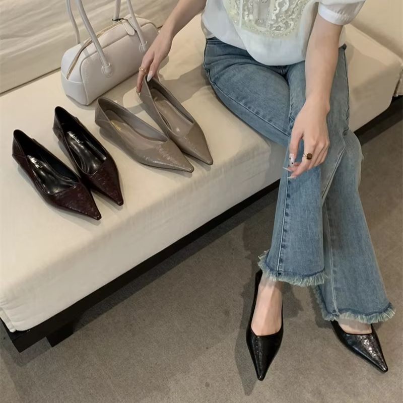 รองเท้าส้นเตี้ยหัวแหลมสำหรับผู - Sandals บทวิจารณ์และราคา